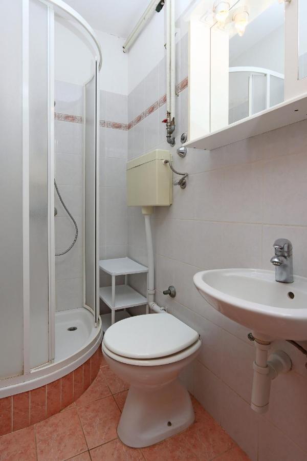 Studio Punat 5410A Экстерьер фото